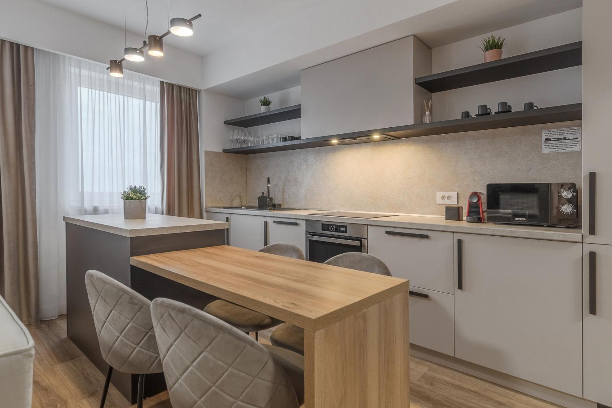 Modern Muse Apartment Oradea Bagian luar foto